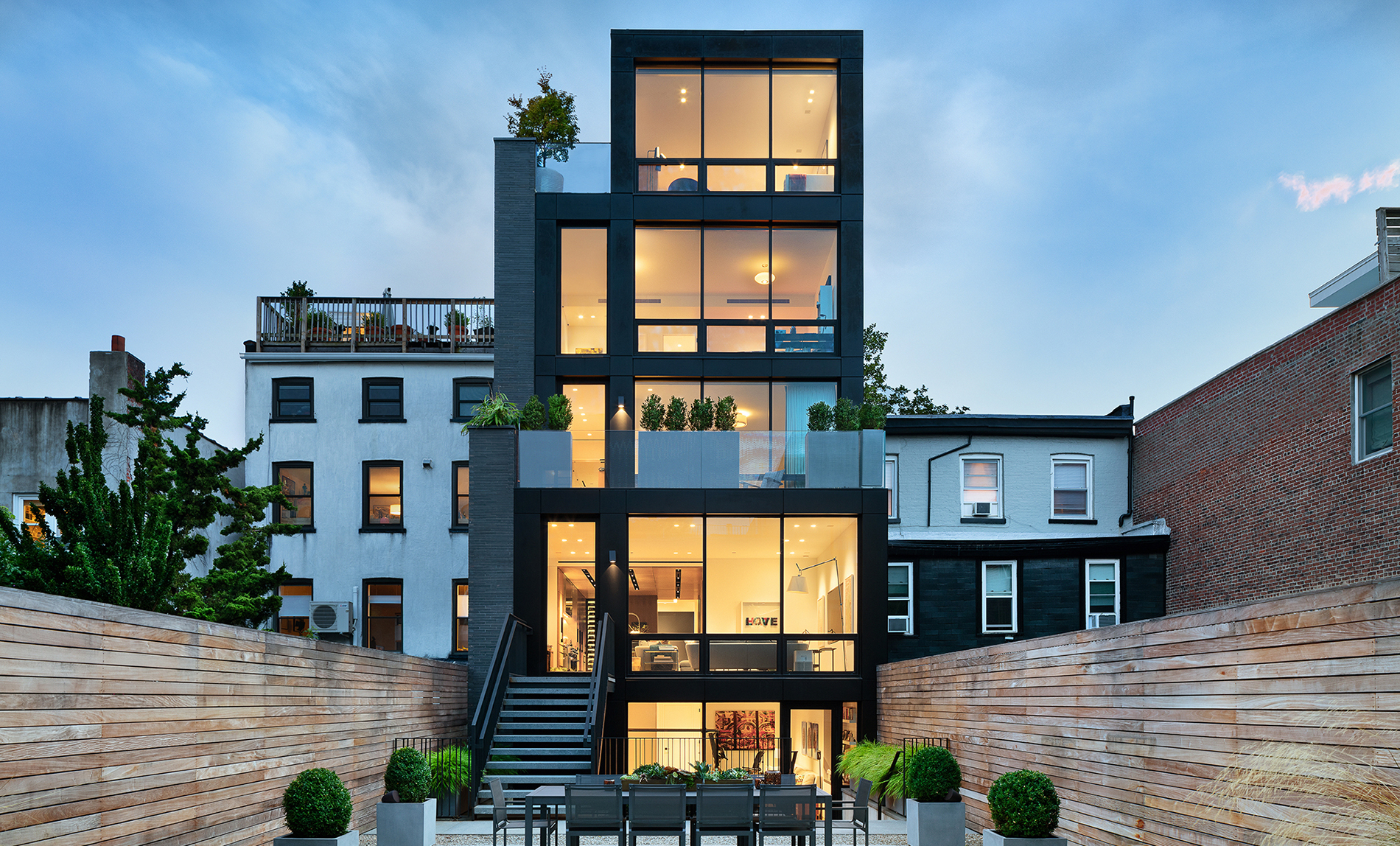 DDP 1083 Web Crop New