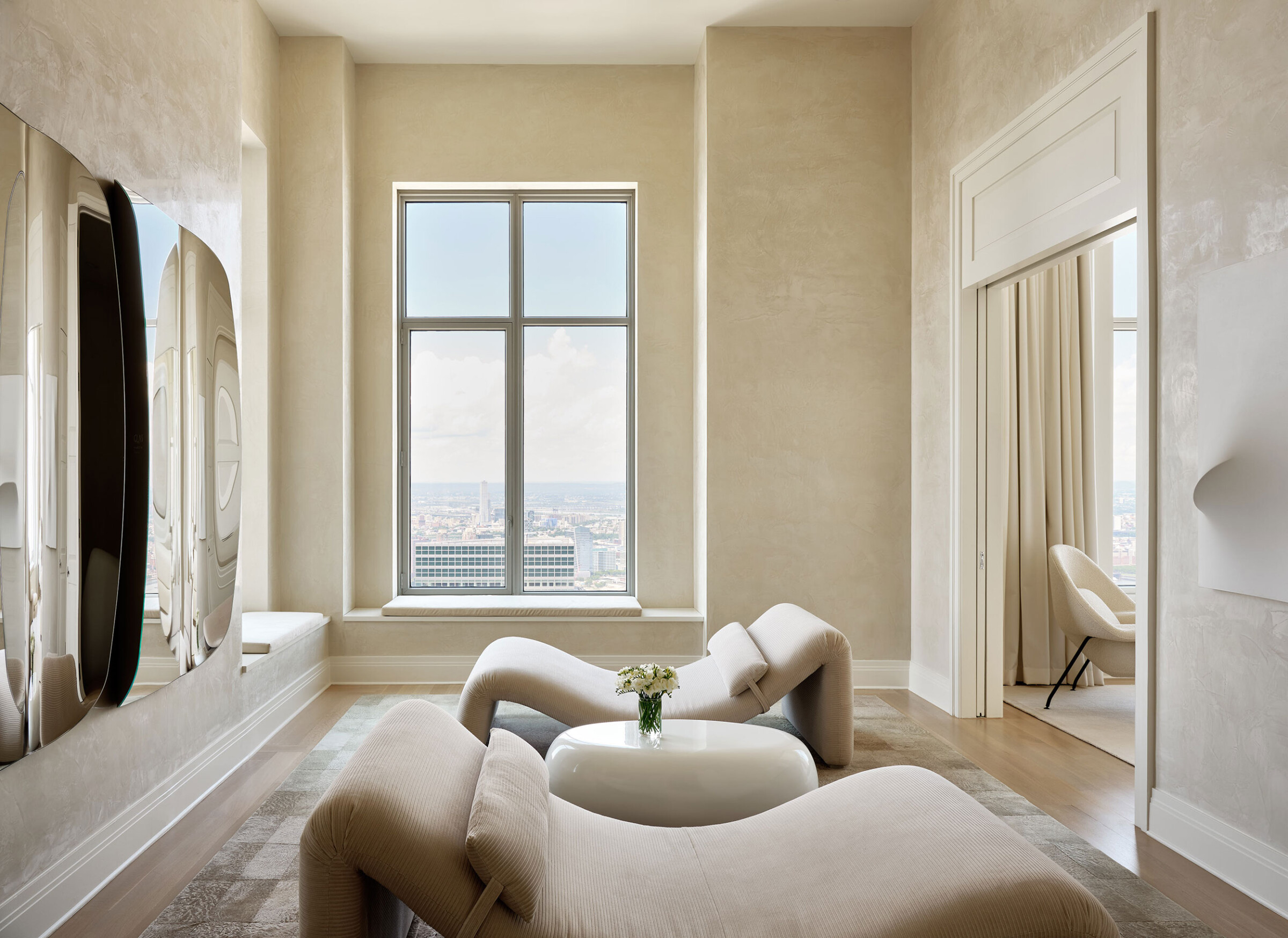 A closer look at Duplex Penthouse Apartment In Upscale Community